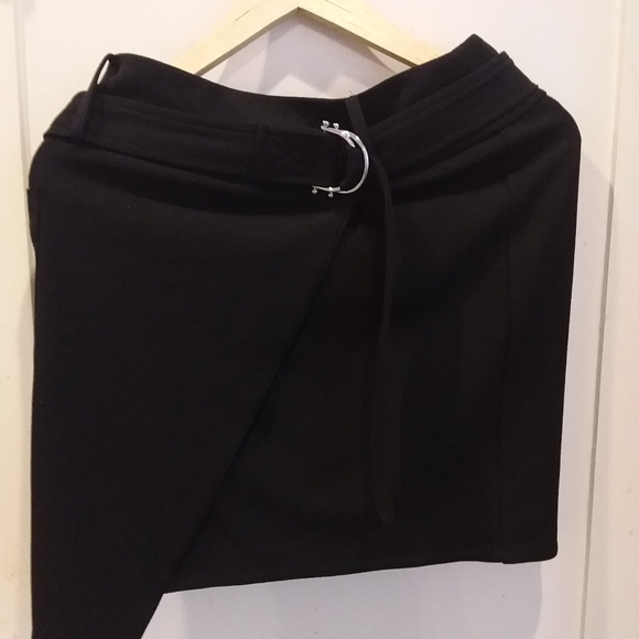 DKNY Black short Wrap skirt 2 - Picture 7 of 7